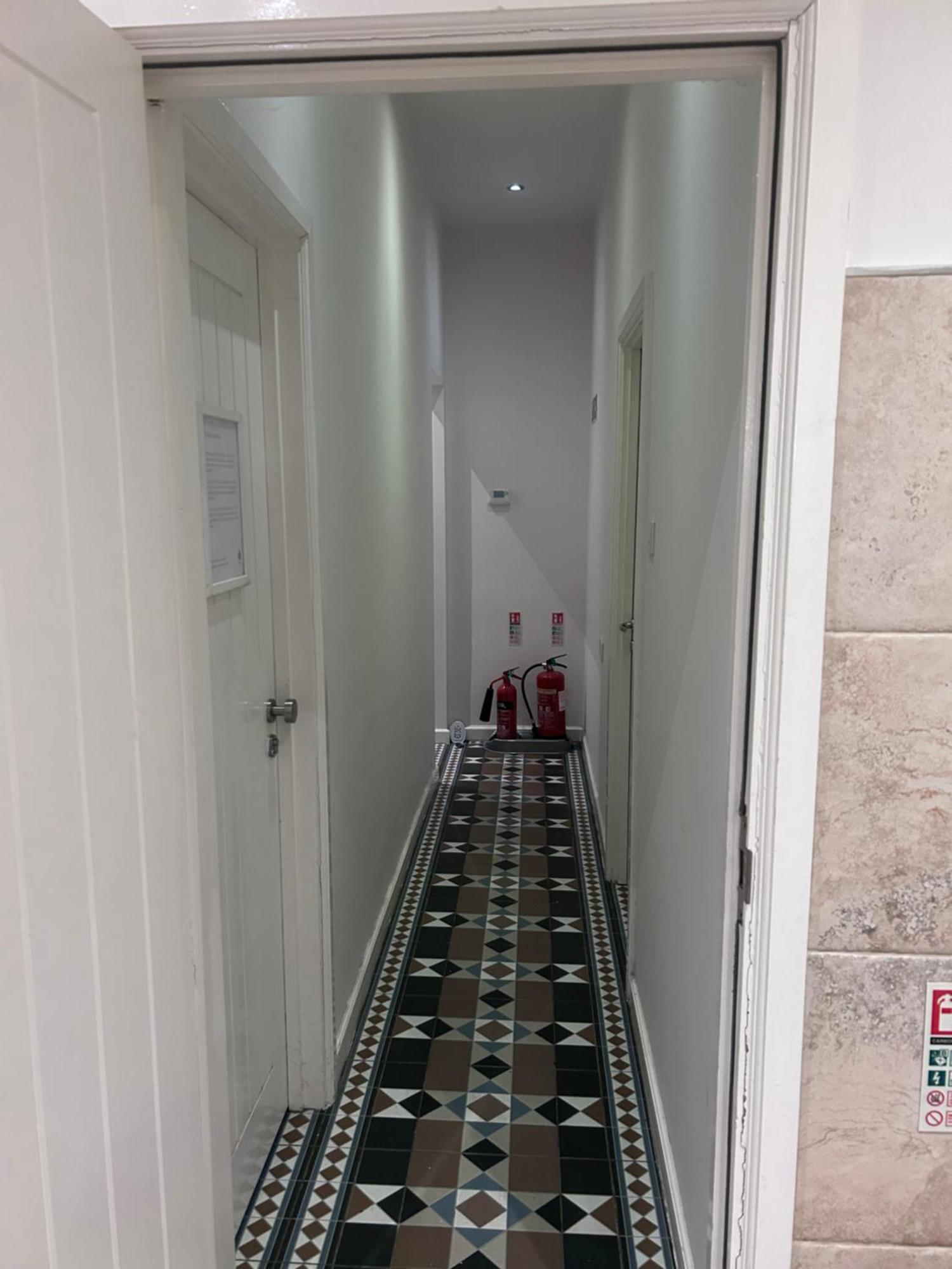 Seafords Guest House Stoke-on-Trent Extérieur photo